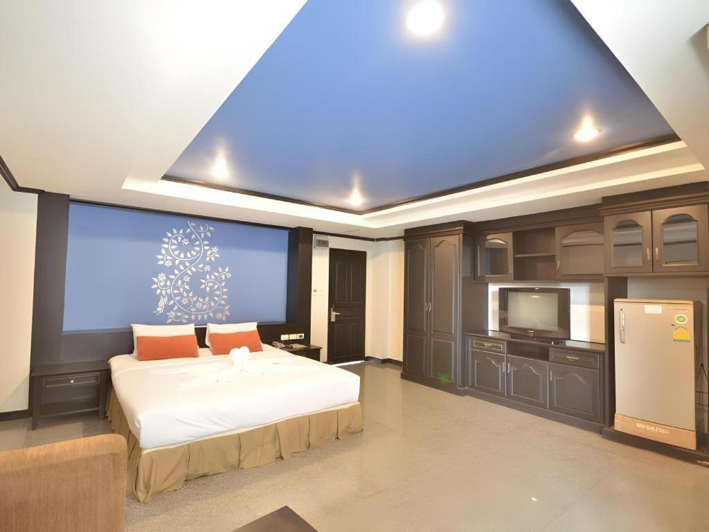 The Heritage Sathorn Suite Hotel Bangkok Exterior photo
